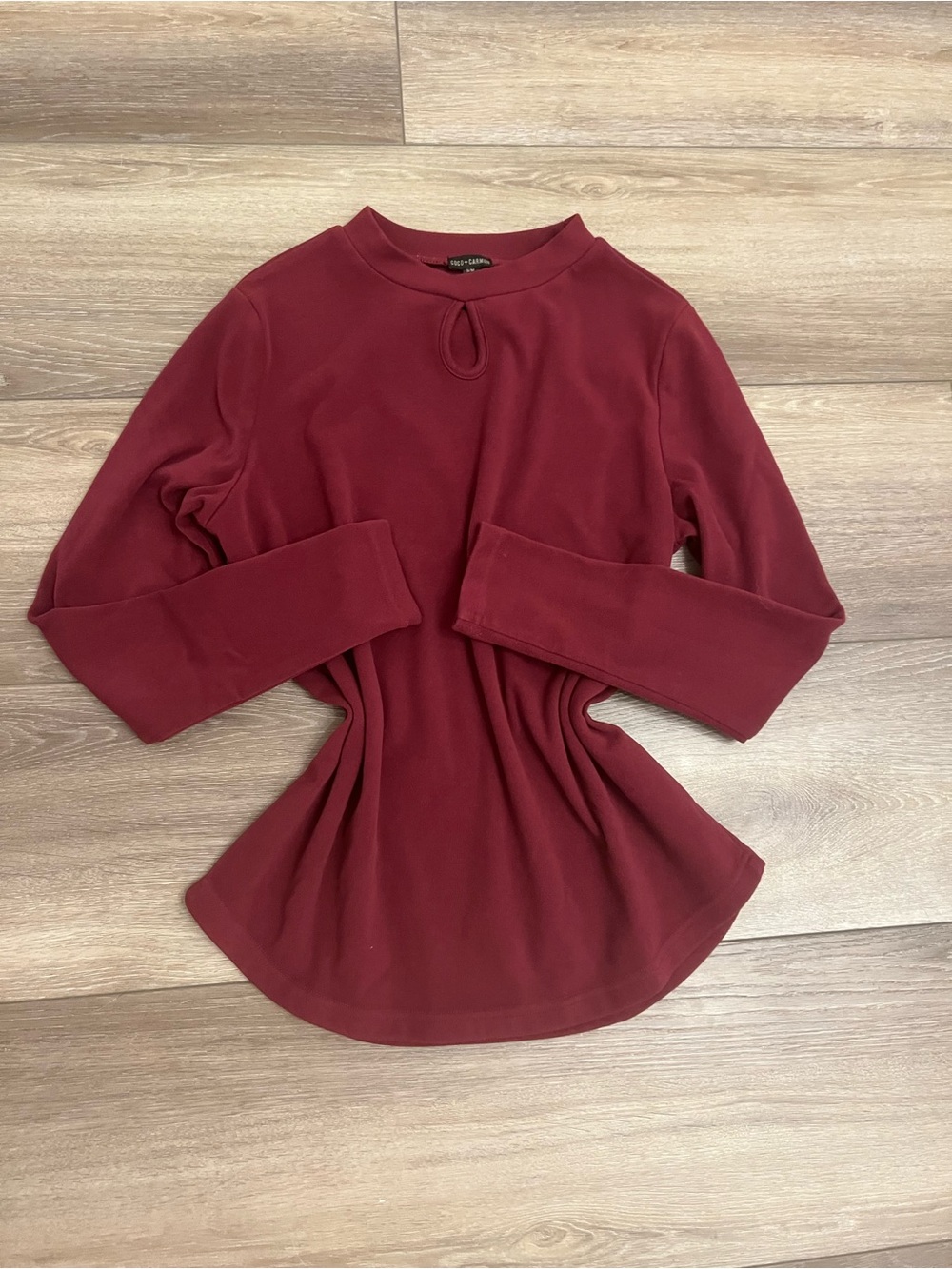 Coco + Carmen Long Sleeve Keyhole Top - Burgundy